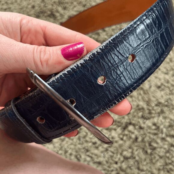 Zelé Atlanta Navy Embossed Leather Belt Silver Buckle Cowhide Lining 28 Small - Picture 10 of 10